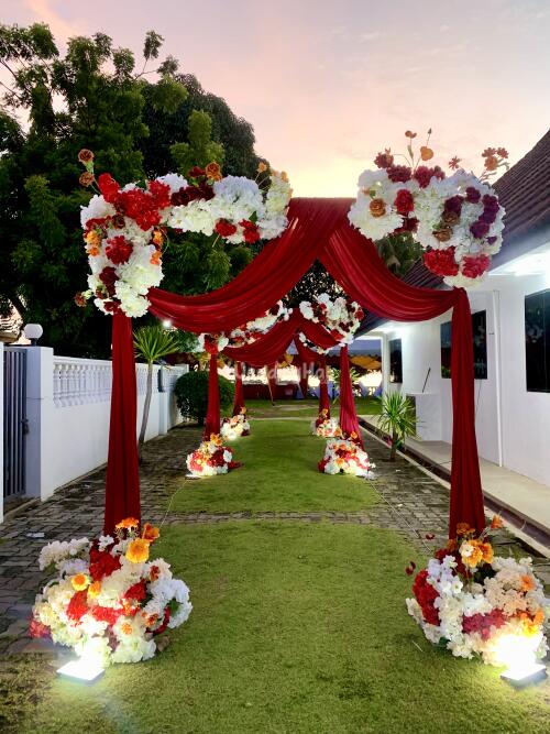 Pakej pelamin dan dekorasi