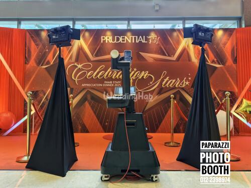 GLAMBOT Cam by Paparazzi Photobooth